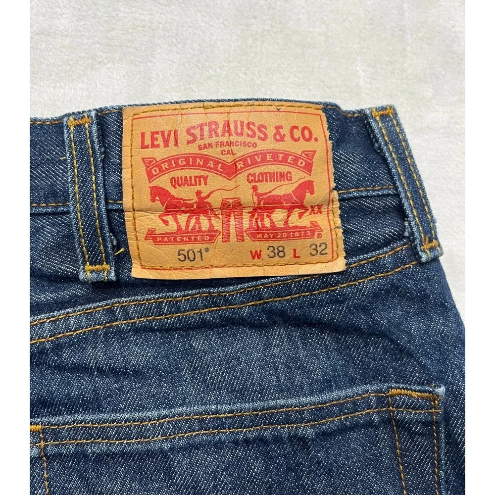 Levis 501 Original Fit Jeans Mens 38x32 Dark Blue Denim Button Fly Straight Leg
